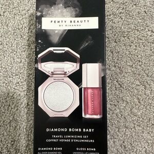 NEW Fenty Beauty by Rihanna Diamond Bomb Baby Travel Luminizing Set Lip Gloss